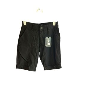NWT Gingtto Skinny Collection black skinny fit stretchy cuffed shorts Sz 28